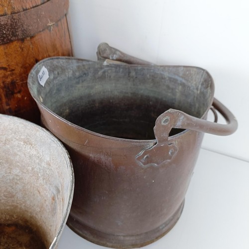 1091 - A metal bound barrel, 40 cm high, two buckets and a copper coal scuttle (4)