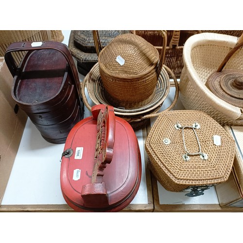 1098 - Assorted baskets