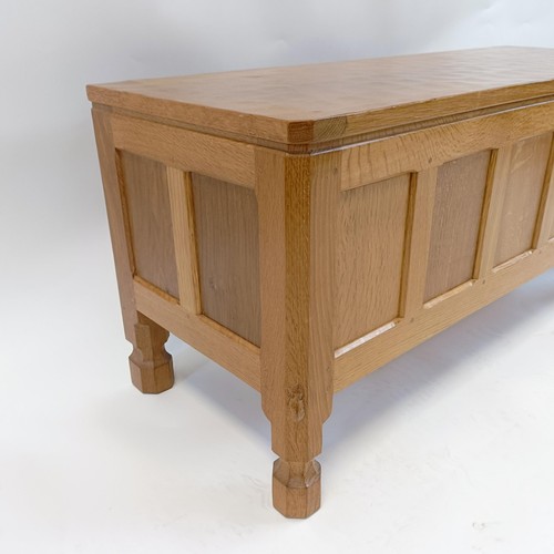 1214 - Robert Mouseman Thompson of Kilburn, a coffer, with a hinged adzed top, 40 cm deep, 46 cm high, 104 ... 