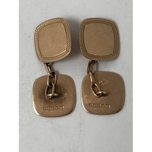 796 - A pair of 9ct gold cufflinks, 4 g, and assorted other cufflinks