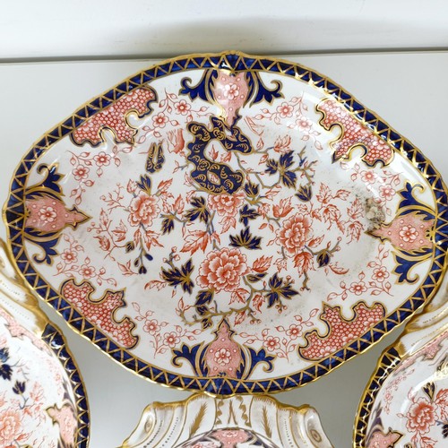 1042 - A 19th century Crown Derby dessert service, comprising three shaped bowls, two oval bowls and twelve... 