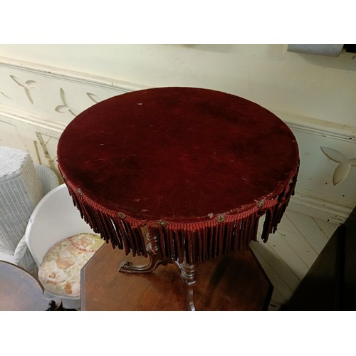 1256 - A walnut lamp table, 75 cm wide, a trolley, a side table, two Lloyd Loom style chairs, and a bin (6)