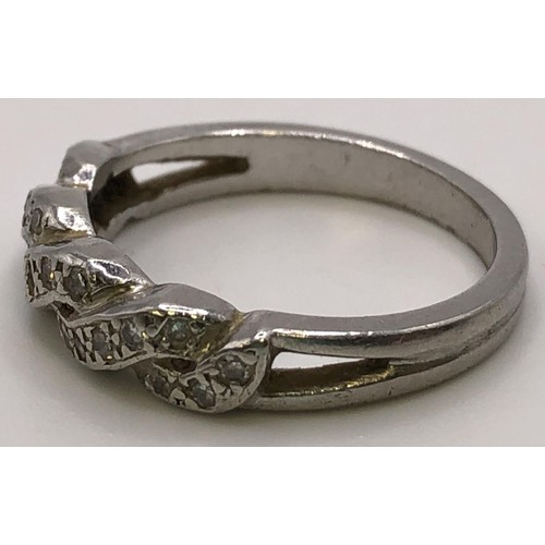 813 - A platinum and diamond ring, ring size L, 5.1 g all in