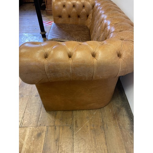 1276 - A pair of Chesterfield type brown leather sofas, 170 cm wide