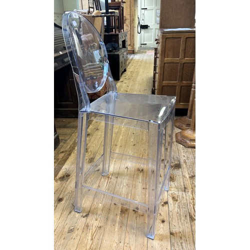 1263 - A set of three Kartel of Milano style perspex kitchen chairs (3)