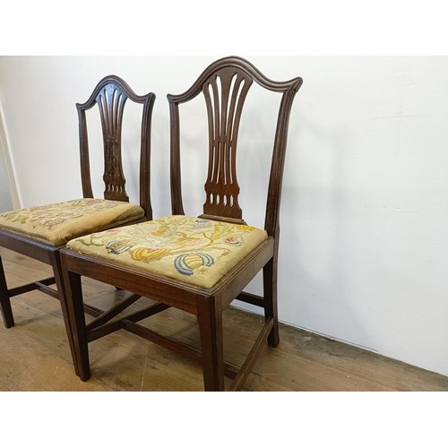 1273 - A pair of mahogany dining chairs (2)