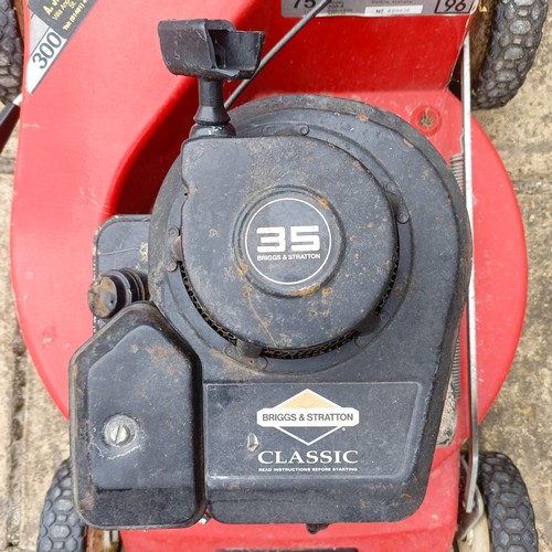 1390 - A Briggs and Stratton petrol lawnmower