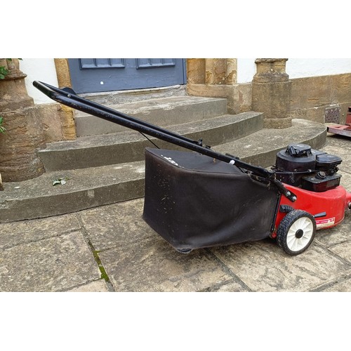 1390 - A Briggs and Stratton petrol lawnmower