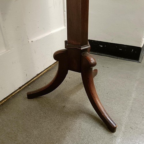 1298 - A mahogany tripod table, 50 cm wide