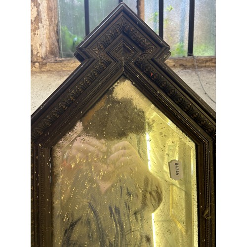 1382 - A Gothic style wall mirror, 44 x 38 cm