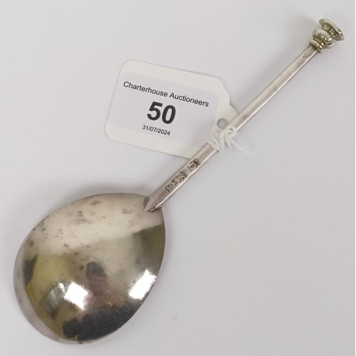 50 - An Elizabeth I silver seal top spoon, maker T, London 1600, 1.1 ozt, 15.5 cm