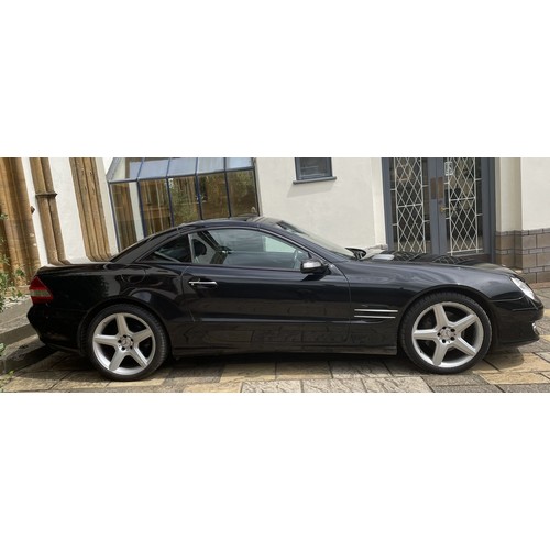 1000 - 2008 Mercedes-Benz SL350Registration number EX08 JUHChassis number WDB2304562F137695Engine number 27... 