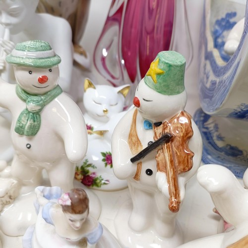 1101 - A Royal Copenhagen owl, 23 cm high, Royal Doulton Snowman figures, and assorted other ceramics (box)