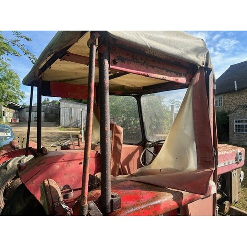 61 - A Massey-Ferguson 165 tractor, we understand this has a water pump issue, no documents