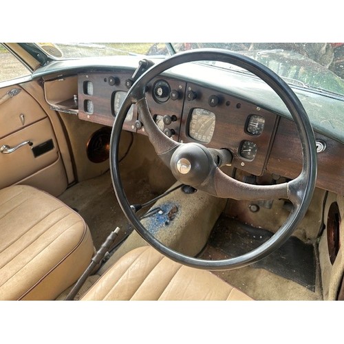 95 - 1952 Bristol 401<br />Registration number XS 8401<br />Chassis number 401/1040<br />Engine number 85...