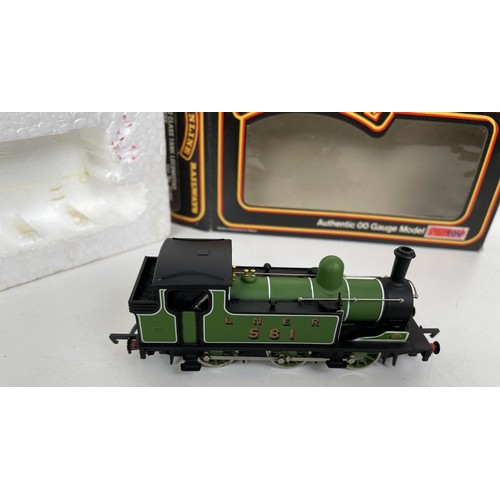 6 - A Lima OO gauge 2-6-2 locomotive, No 205111MW6, a Mainline Railway 0-6-0 locomotive No 37054, a Horn... 