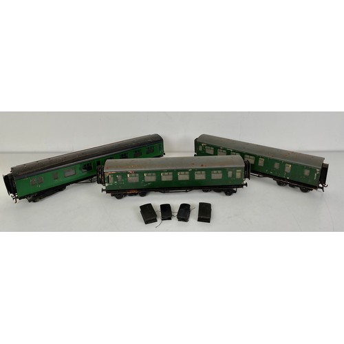 13 - Assorted O gauge carriages, some possibly Leeds Model Co (2 boxes)