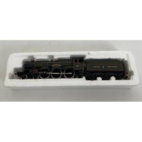 21 - An Airfix OO gauge 4-6-0 locomotive and tender, No 5412-2, and assorted carriages and rolling stock,... 