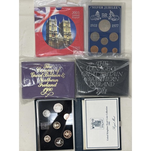 98 - Assorted GB proof and commemorative coins