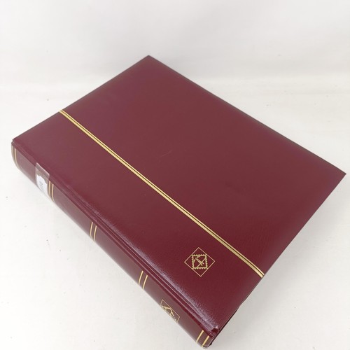 178 - British Commonwealth - Fine unused QE2 collection in a large stockbook with Omnibus issues including... 