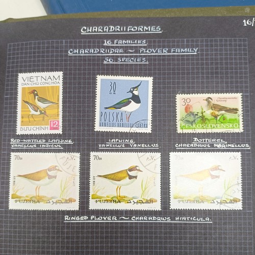 199 - Assorted stamps, including a thematic section of birds (box)