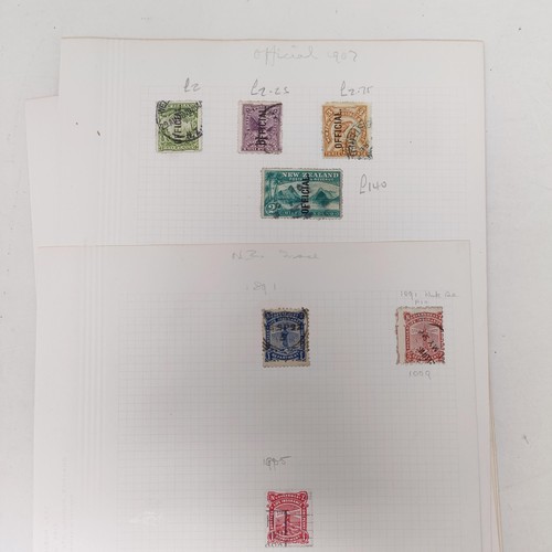 224 - New Zealand- 1862-1930 collection on album leaves with some better sets and values inc. some useful ... 