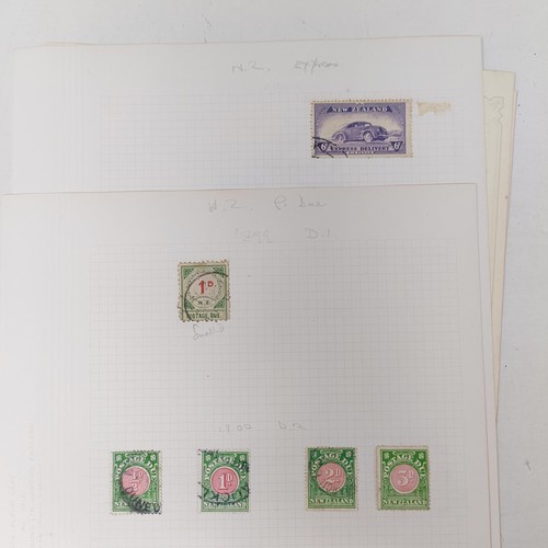 224 - New Zealand- 1862-1930 collection on album leaves with some better sets and values inc. some useful ... 