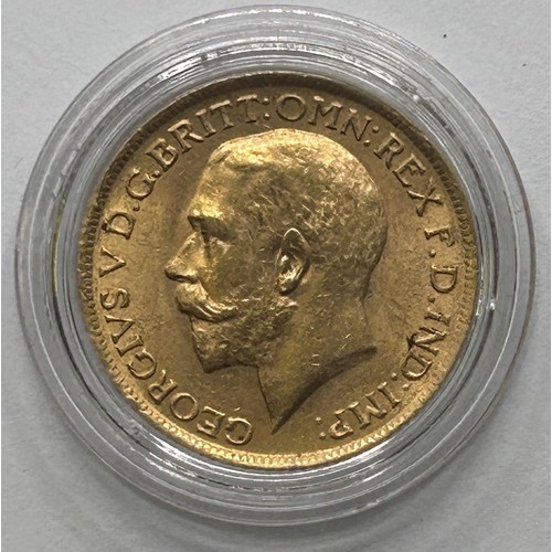 124 - A George V sovereign, 1913