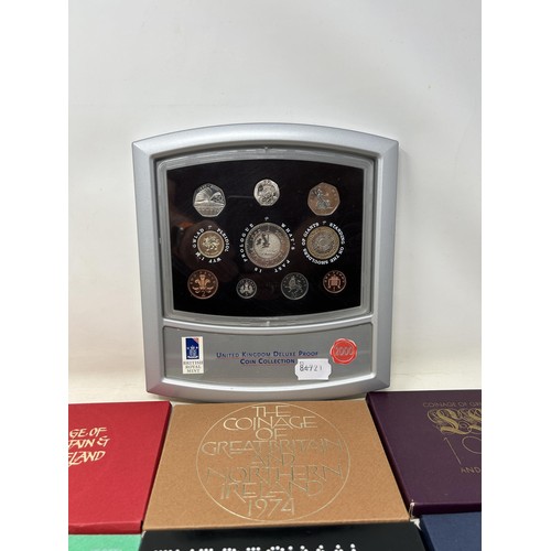 109 - A Royal Mint proof coin set, 1998, and nine others similar (10)