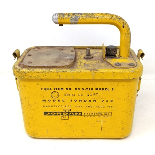 273 - A Civil Defence Geiger counter, and an MOD issue enamel bed pan (2)