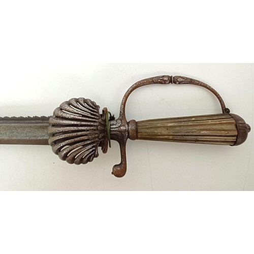 279 - An 18th century style German hunting hanger, with a saw back and a horn handle