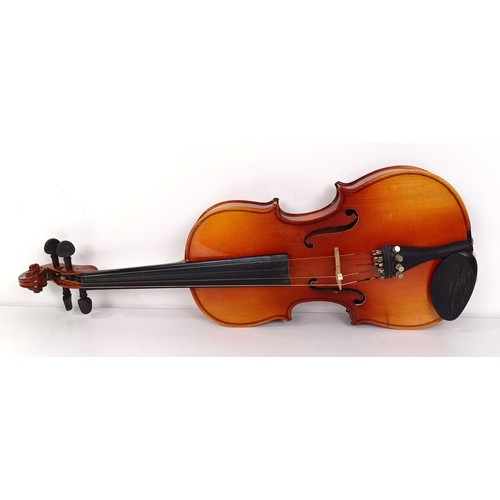 523 - A student's violin, cased