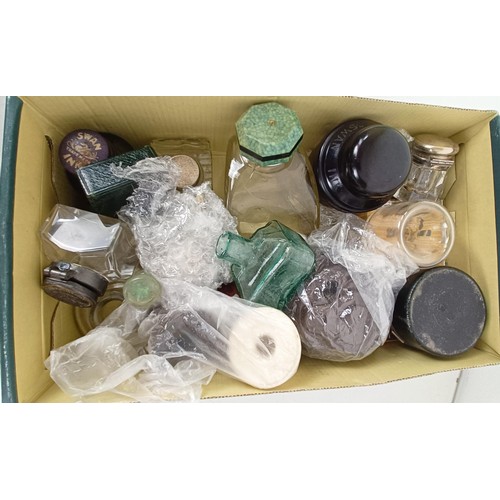 645 - Assorted inkwells (box)