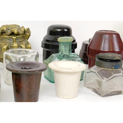 645 - Assorted inkwells (box)