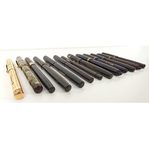 650 - A Le Merle Blanc fountain pen, and assorted other fountain pens