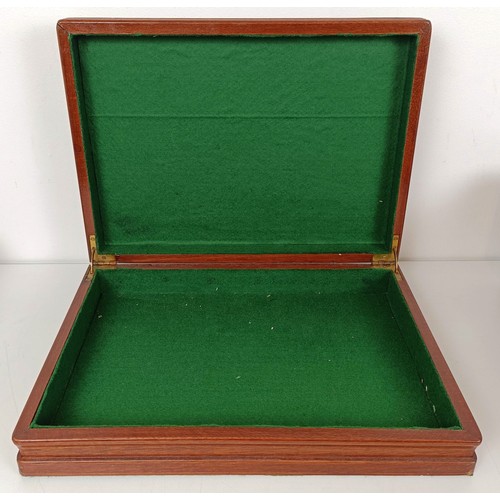 570 - A mahogany box, and assorted other boxes (qty)