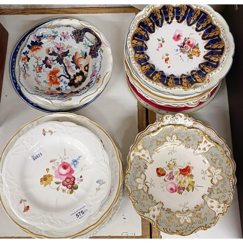 575 - A cabinet plate, decorated flowers, 23 cm diameter, and assorted other plates (qty)