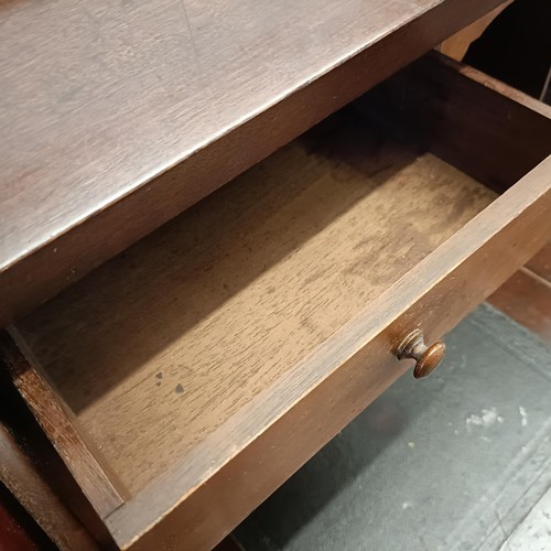 913 - A Victorian mahogany cylinder desk, 139 cm wide