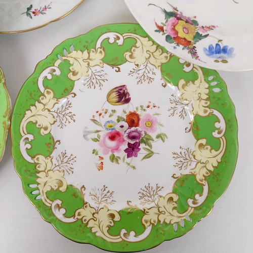 589 - A cabinet plate, decorated flowers, and assorted other plates (qty)