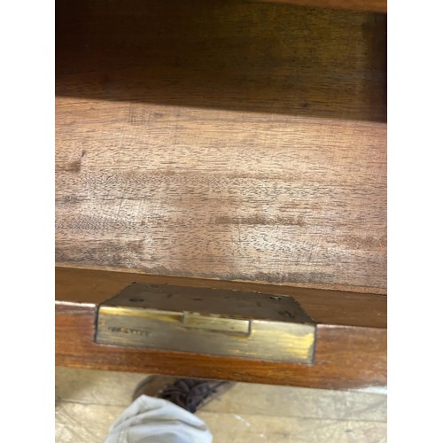 977 - A mahogany pedestal desk, 125 cm wide