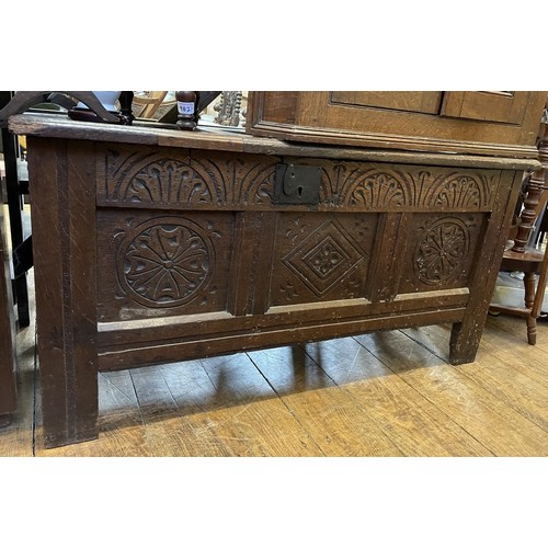 964 - An oak coffer, 120 cm wide, and a rocking chair (2)