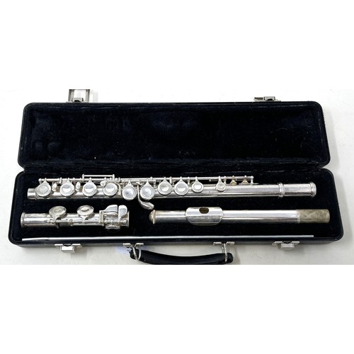 539 - A Buescher flute, in a fitted case