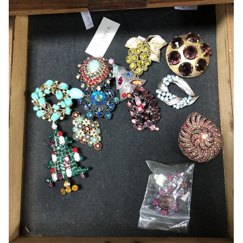 843 - An oak ten drawer chest, and assorted costume jewellery