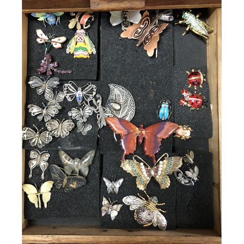 843 - An oak ten drawer chest, and assorted costume jewellery