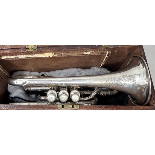 543 - An ornate cornet