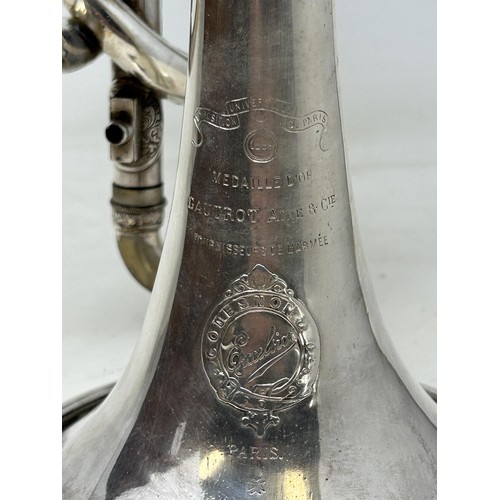 543 - An ornate cornet