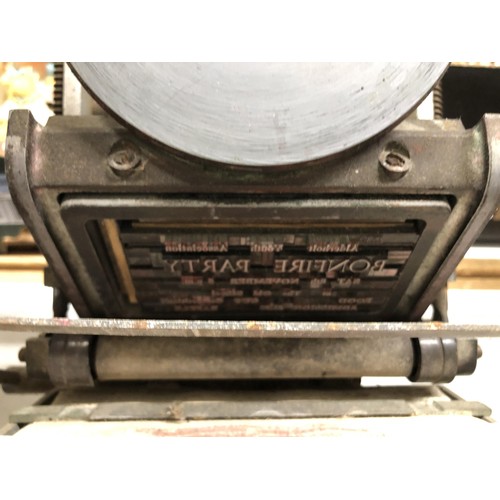 859 - A hand printing press, three others similar, and three clocks (7)