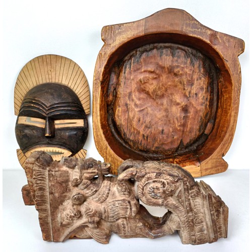 686 - An African mask, a carved figure of a man on a horse, and a wooden bowl (3)