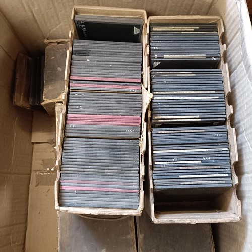 905 - Assorted late 19th/early 20th century glass slides, and other items (box)