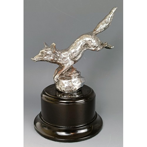 387 - A running fox mascot, designed by A Renevey, by A E Lejeune, 1920s, on a modern base, 16 cm high Pro... 